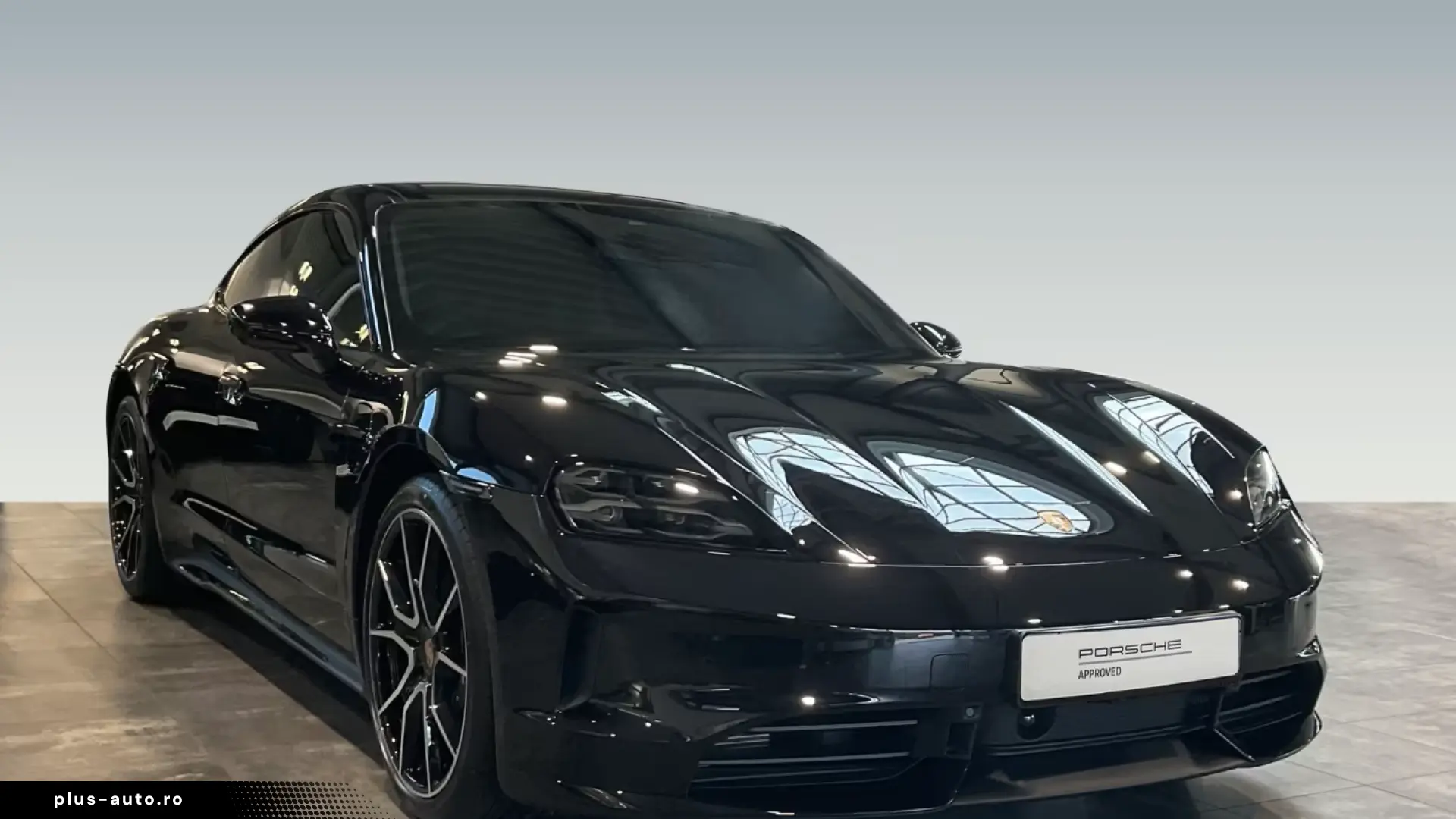 Porsche Taycan 4 Black Edition Surround-View LED