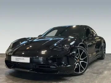 Porsche Taycan 4 Black Edition Surround-View LED