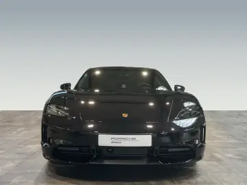 Porsche Taycan 4 Black Edition Surround-View LED