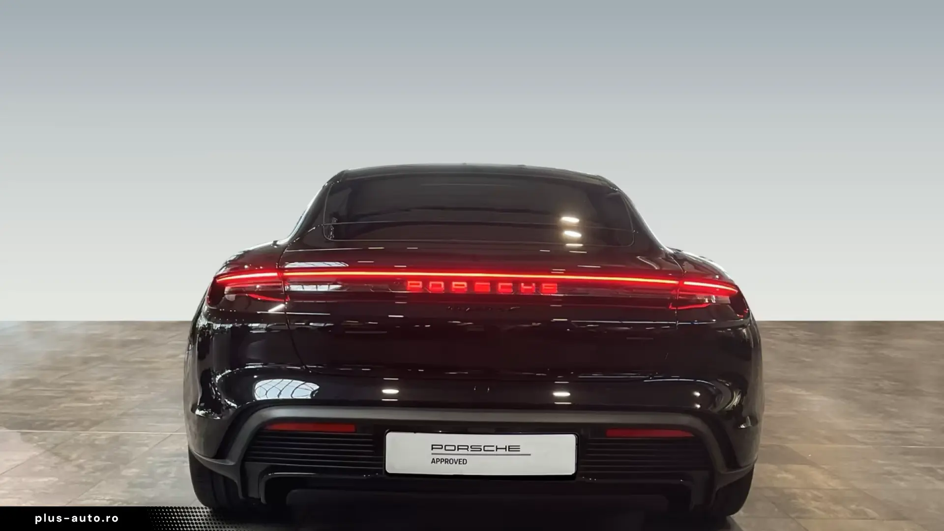 Porsche Taycan 4 Black Edition Surround-View LED