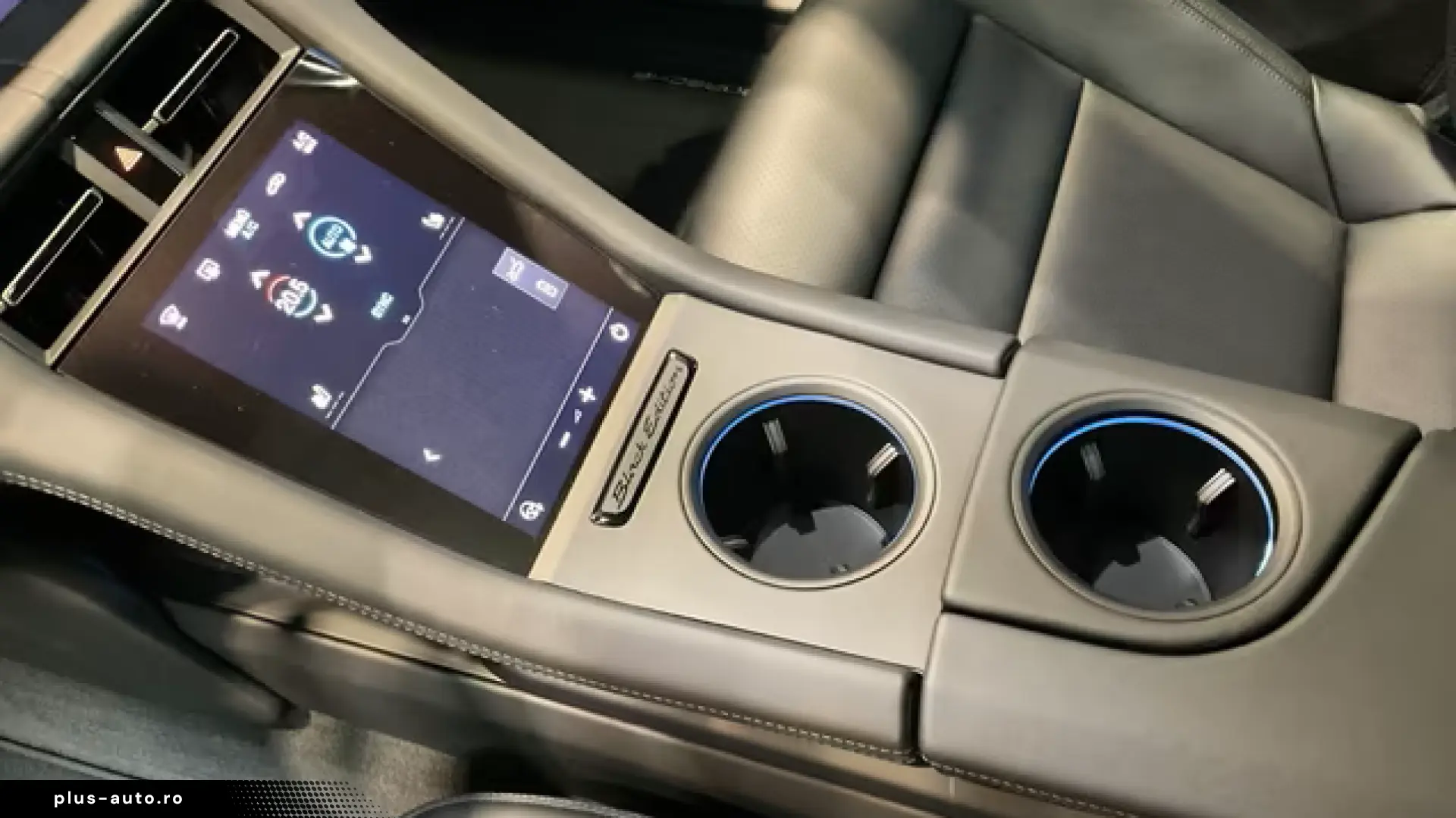 Porsche Taycan 4 Black Edition Surround-View LED