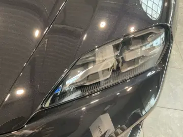 Porsche Taycan 4 Black Edition Surround-View LED