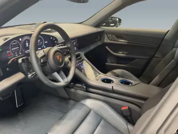 Porsche Taycan 4 Black Edition Surround-View LED