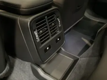 Porsche Taycan 4 Black Edition Surround-View LED