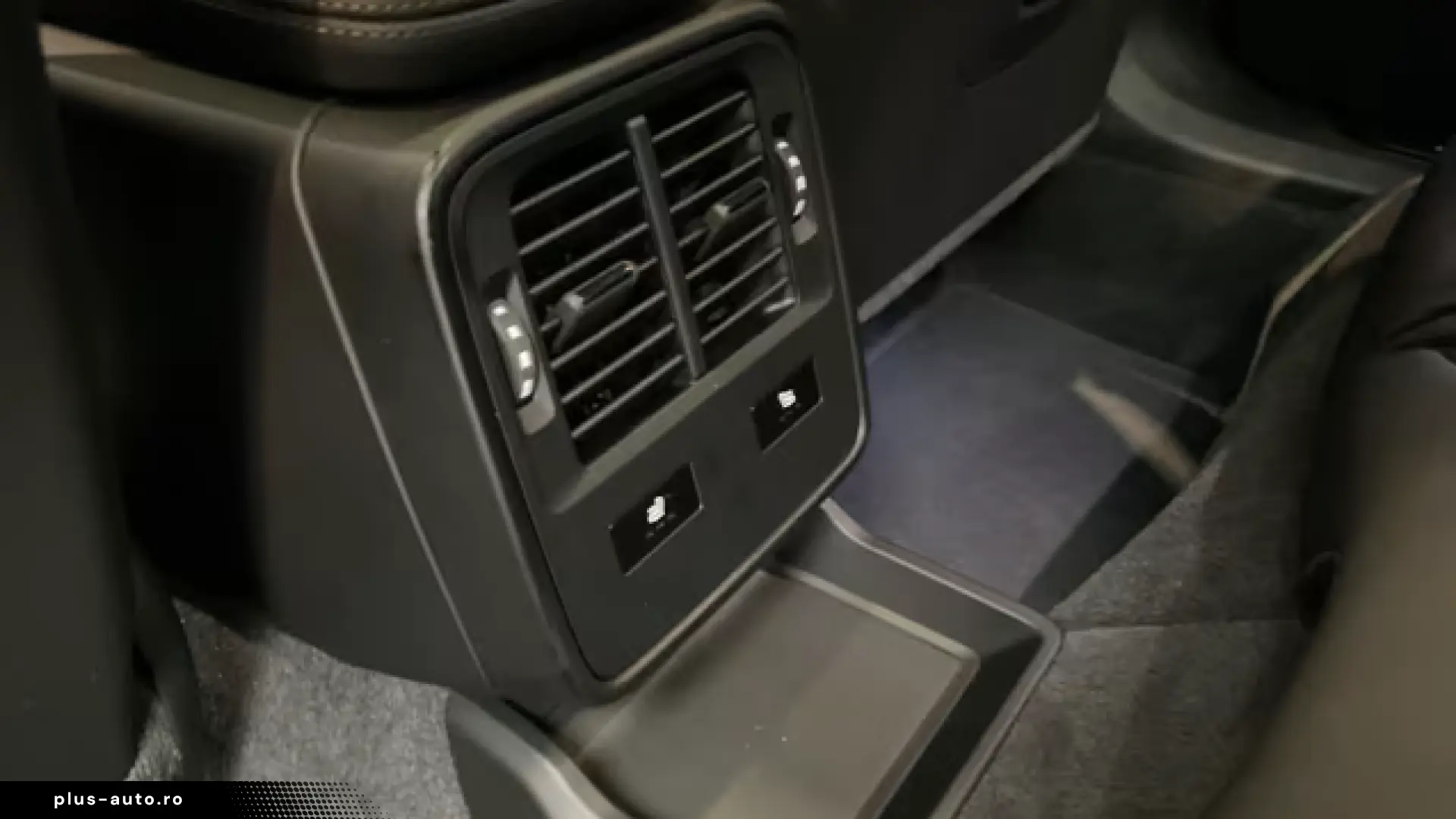 Porsche Taycan 4 Black Edition Surround-View LED