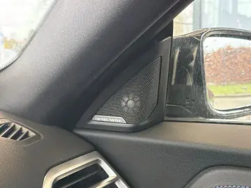 BMW M2 Schalter LED HuD Keyless Harman Kardon Kamera