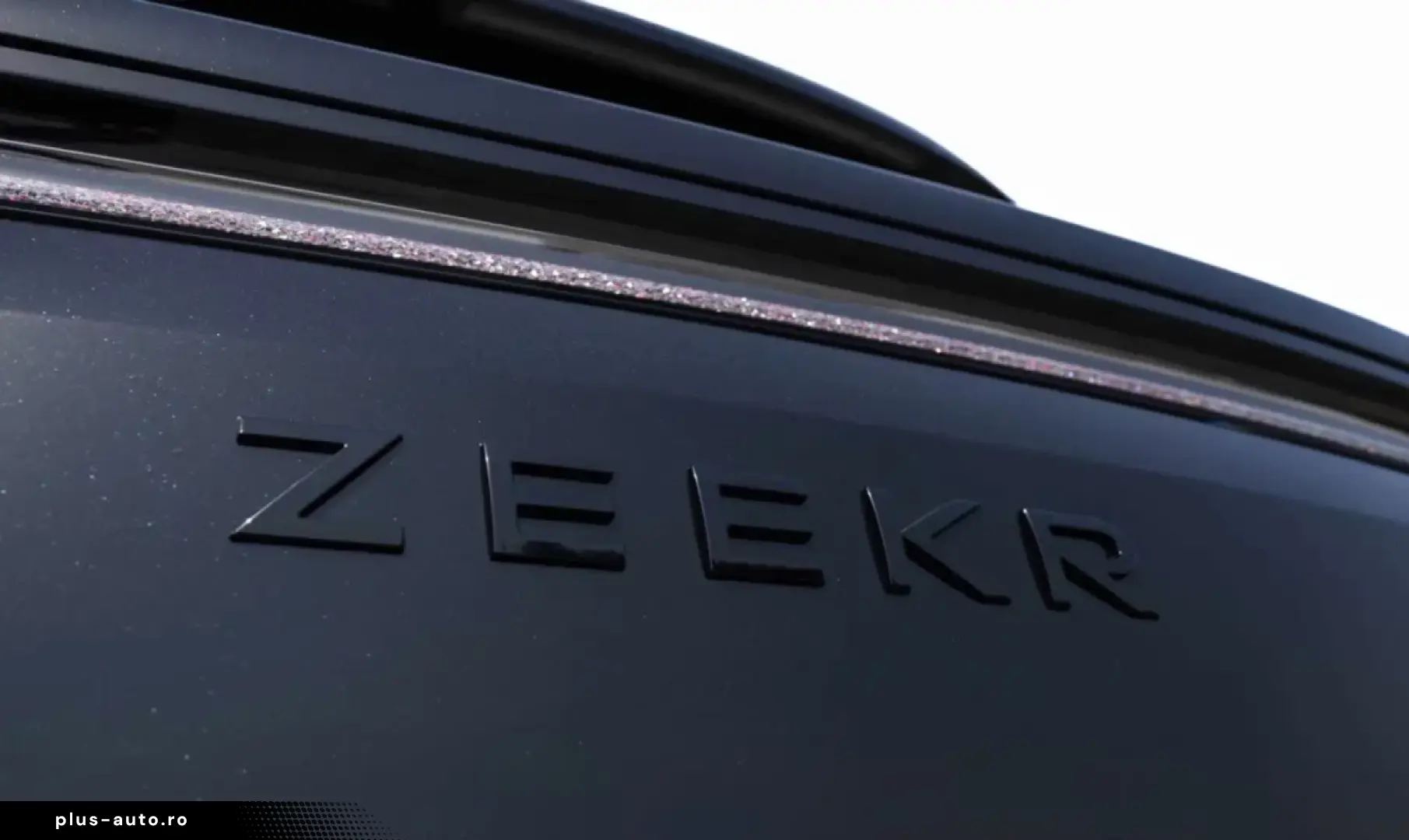 Zeekr 9X Ultra 2.0T 55 kWh (898 CP) Plug-in Hybrid 4WD 2025