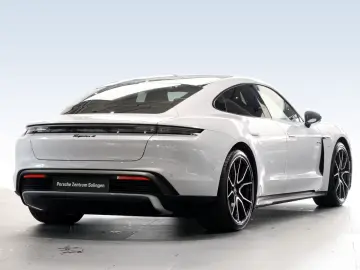 Porsche Taycan 4 Black Edition PANO SportDesign 2