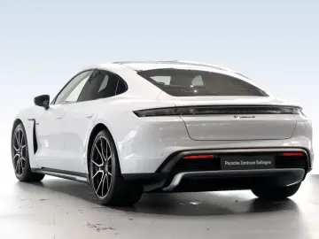 Porsche Taycan 4 Black Edition PANO SportDesign 2