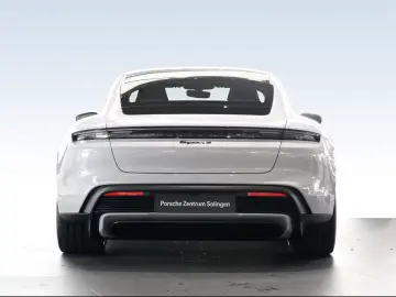 Porsche Taycan 4 Black Edition PANO SportDesign 2