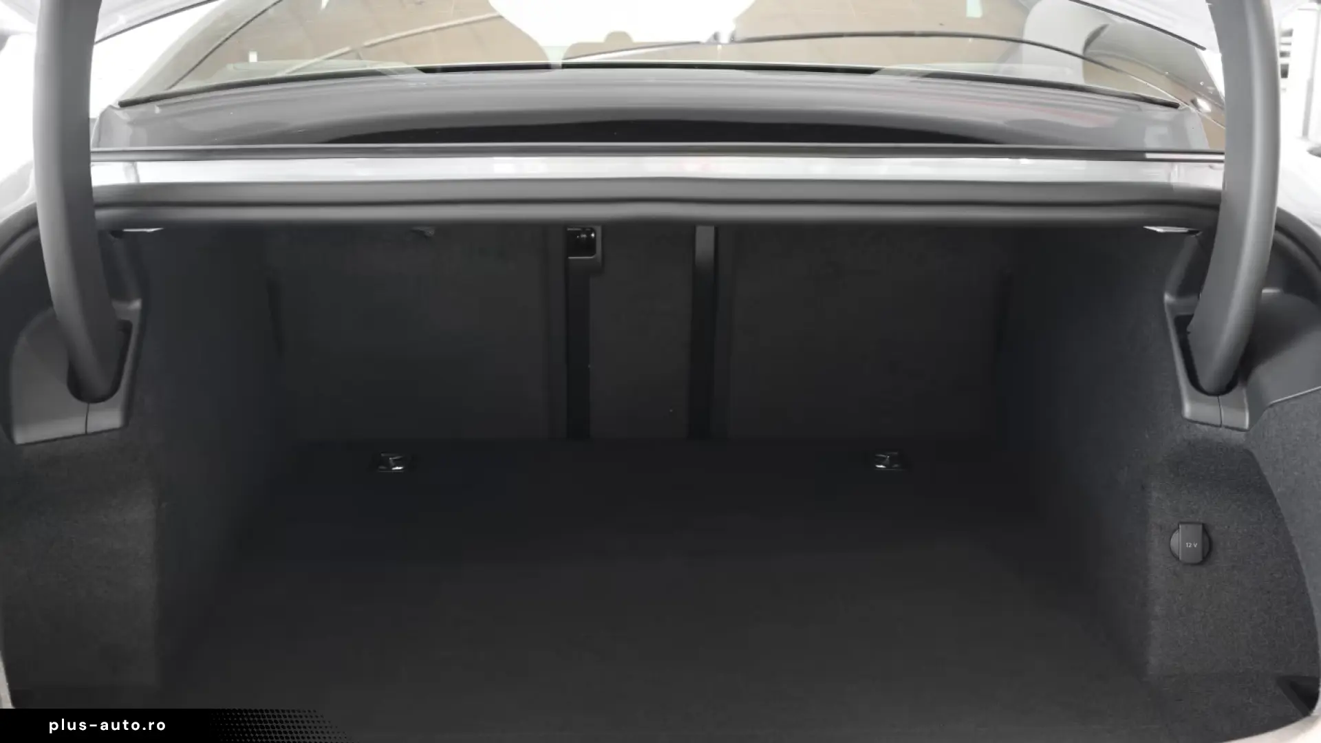 Porsche Taycan 4 Black Edition PANO SportDesign 2