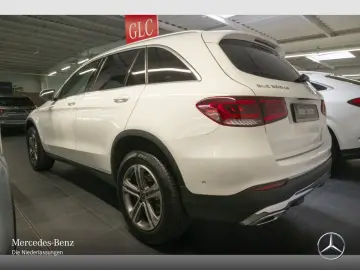 MERCEDES-BENZ GLC 300 de 4M Offroad Dist LED AHK Kam…