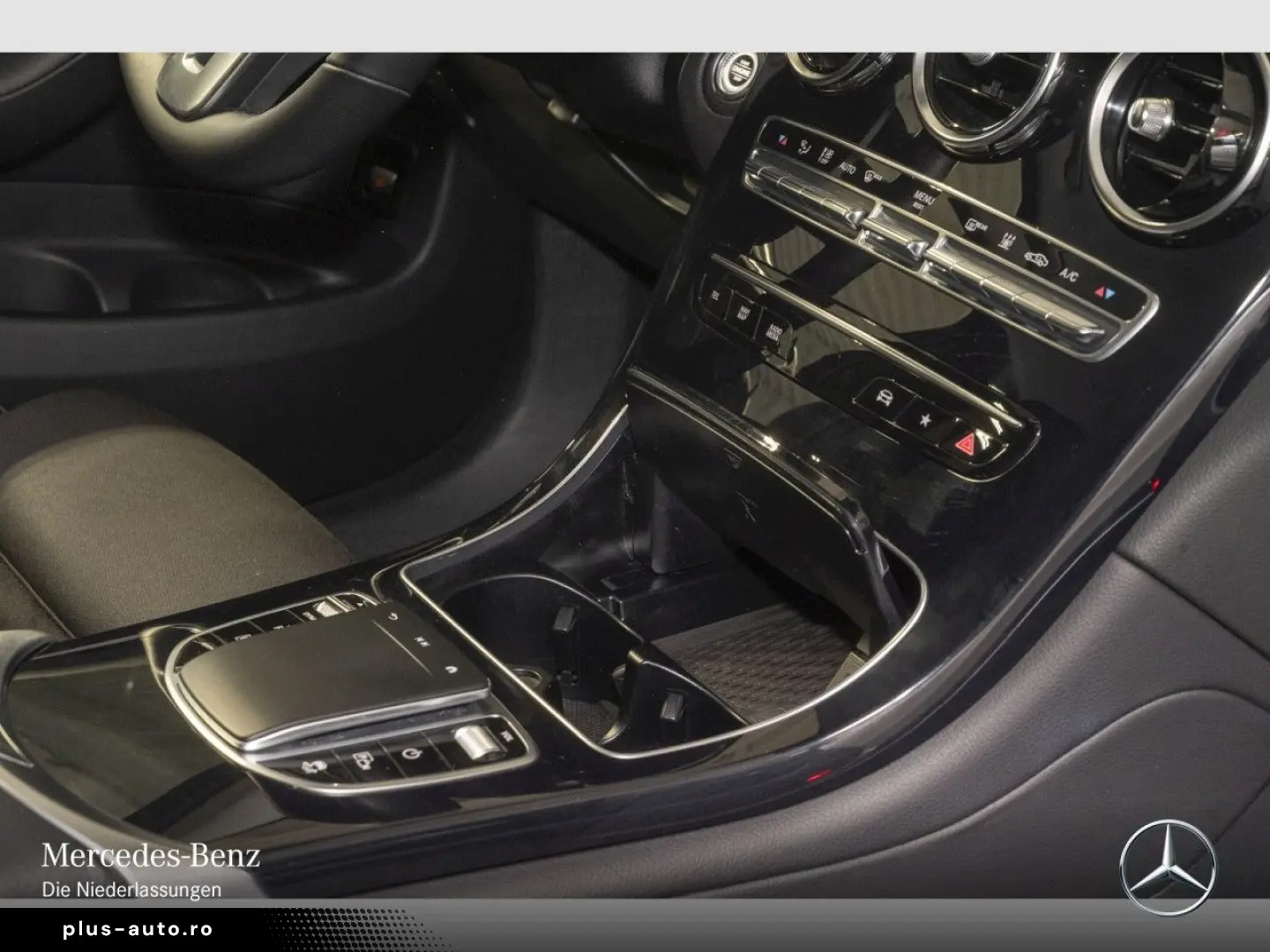 MERCEDES-BENZ GLC 300 de 4M Offroad Dist LED AHK Kam&hellip;