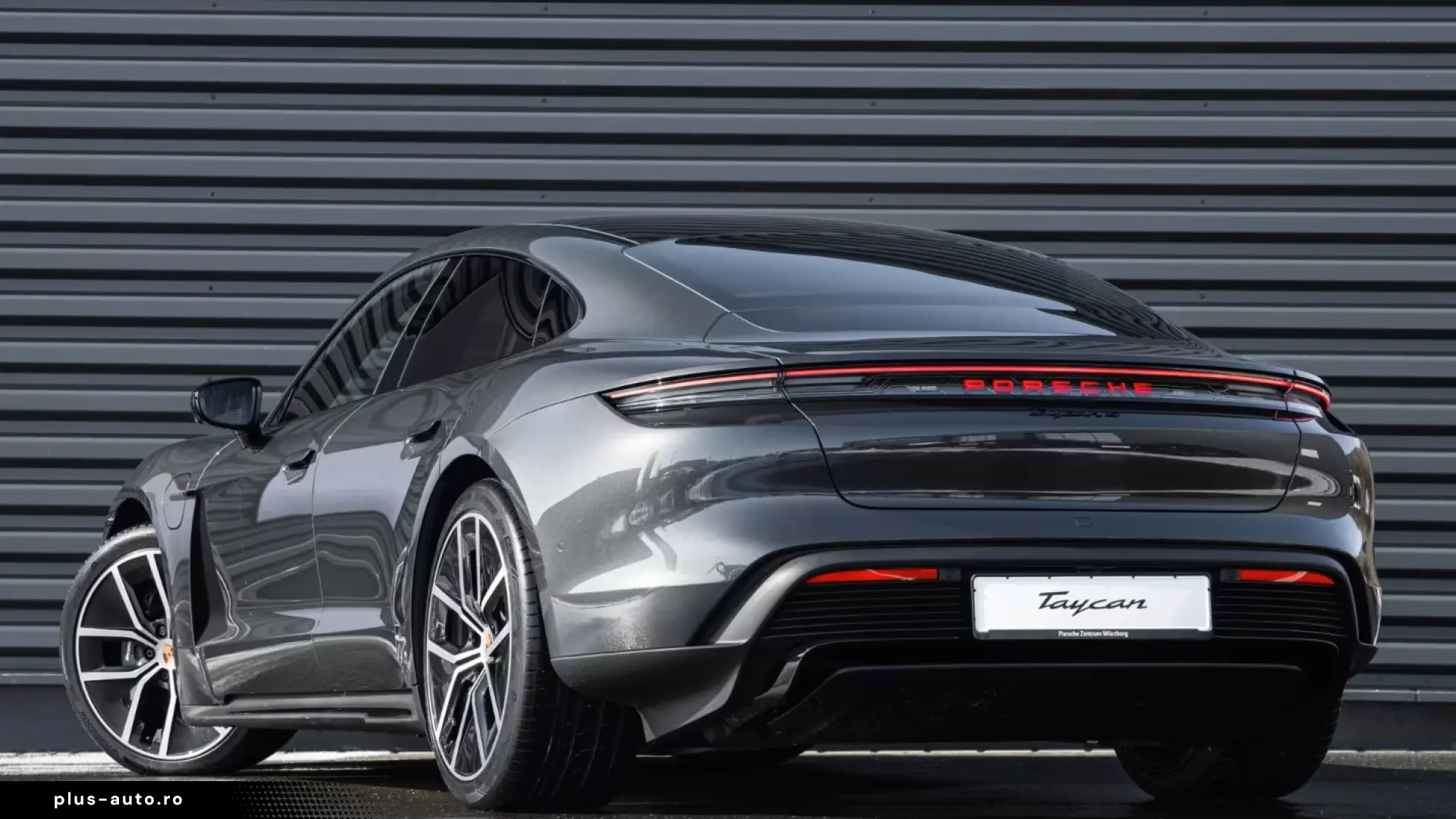 Porsche Taycan 4 Black Edition LED-Matrix Surround
