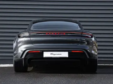 Porsche Taycan 4 Black Edition LED-Matrix Surround