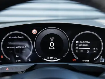 Porsche Taycan 4 Black Edition LED-Matrix Surround