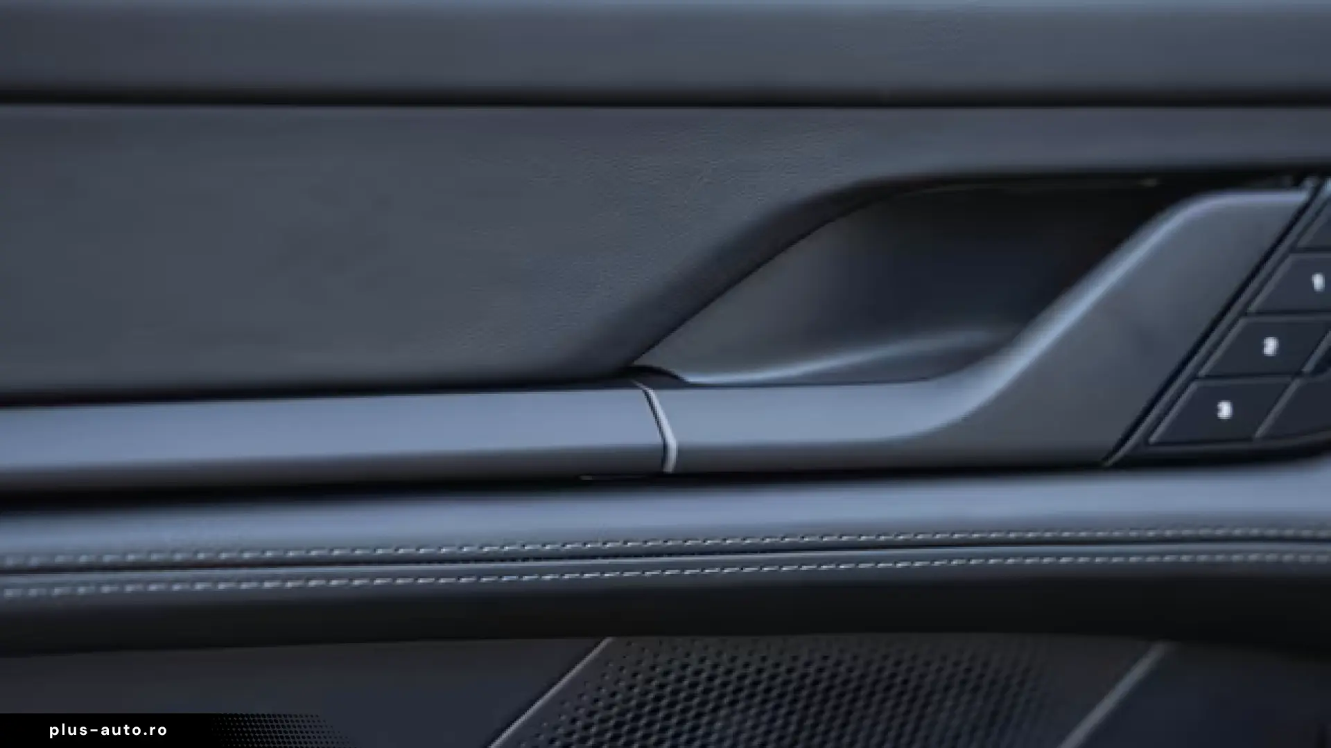 Porsche Taycan 4 Black Edition LED-Matrix Surround