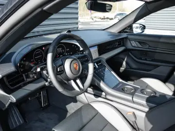 Porsche Taycan 4 Black Edition LED-Matrix Surround