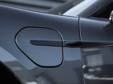 Porsche Taycan 4 Black Edition LED-Matrix Surround