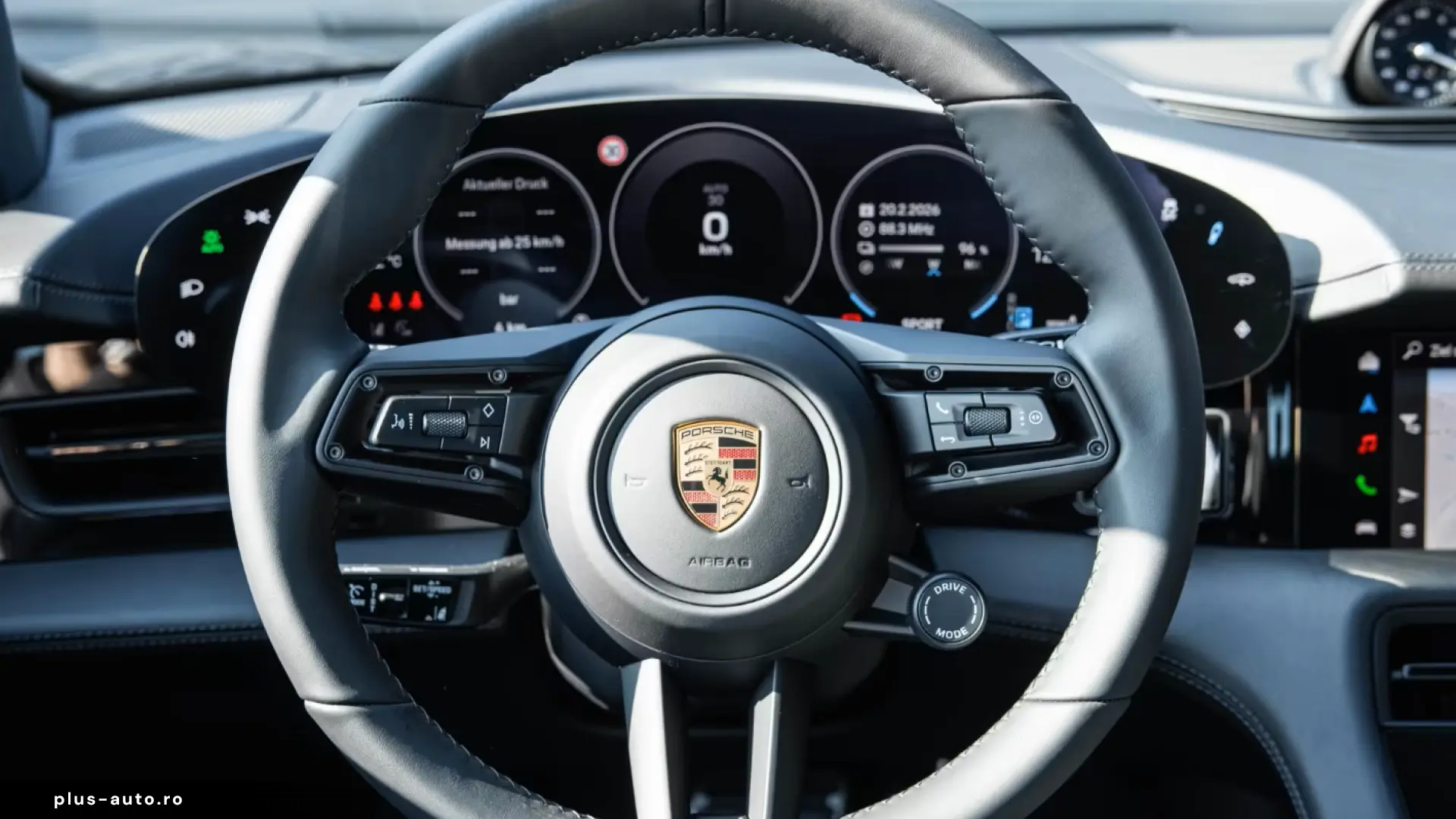 Porsche Taycan 4 Black Edition LED-Matrix Surround