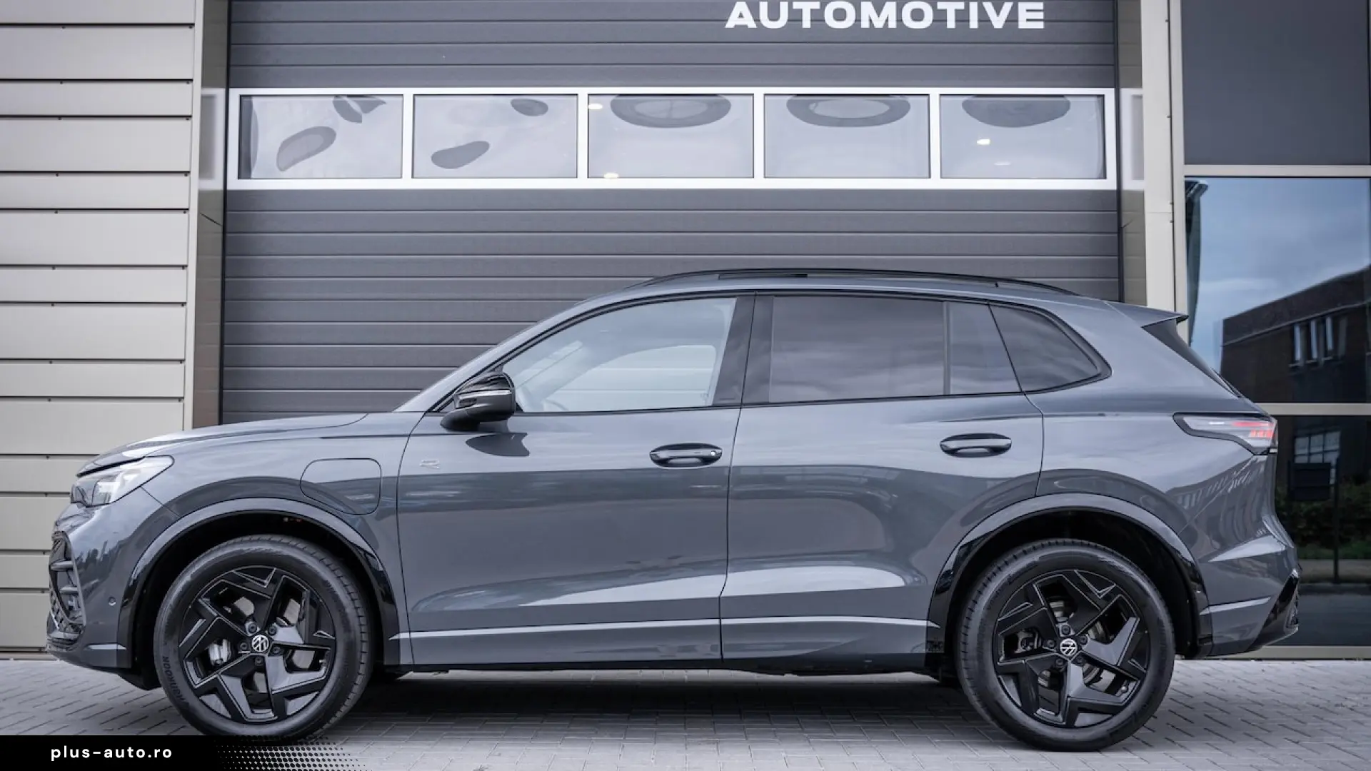 Volkswagen Tiguan - 1.5 eHybrid R-Line Edition