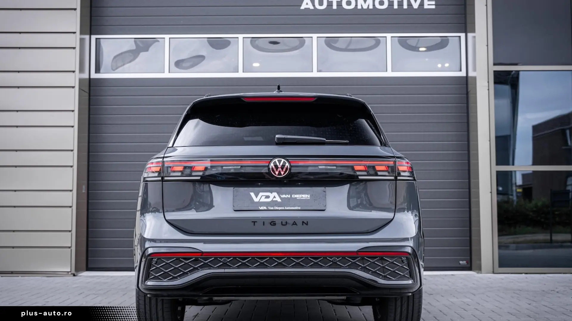 Volkswagen Tiguan - 1.5 eHybrid R-Line Edition