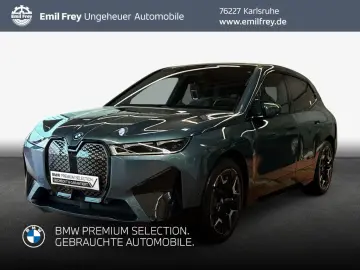 BMW iX xDrive40  AHK Pano H K