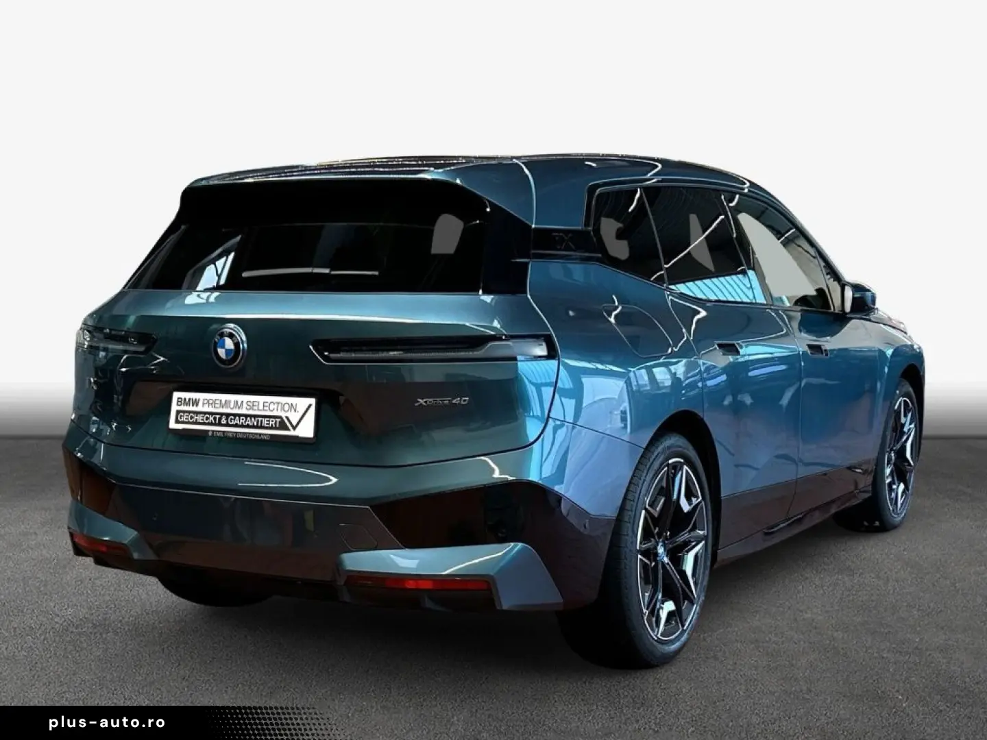BMW iX xDrive40  AHK Pano H K