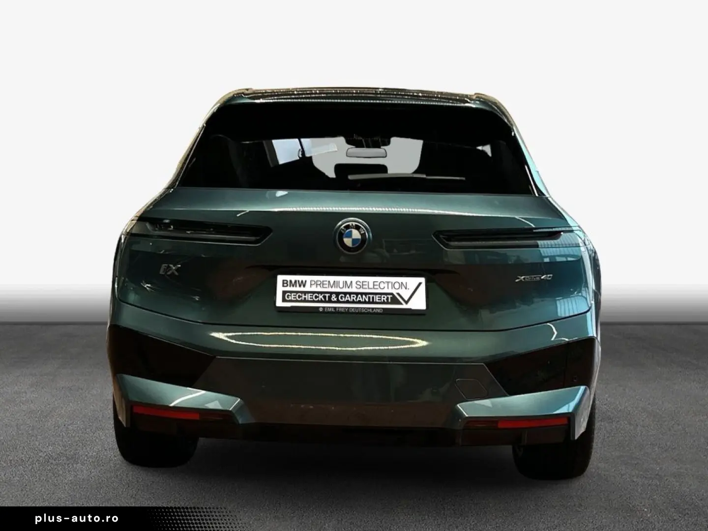 BMW iX xDrive40  AHK Pano H K