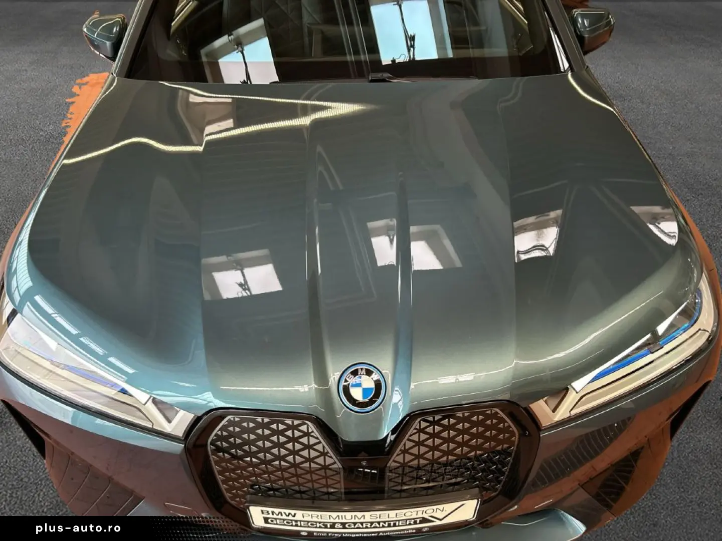 BMW iX xDrive40  AHK Pano H K