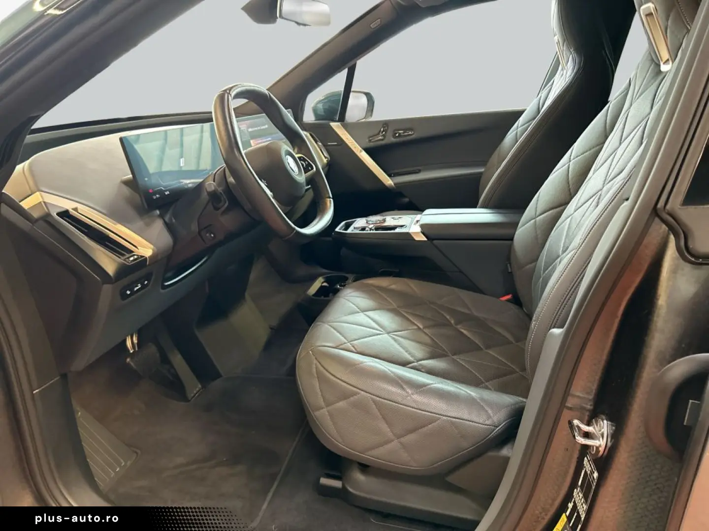BMW iX xDrive40  AHK Pano H K