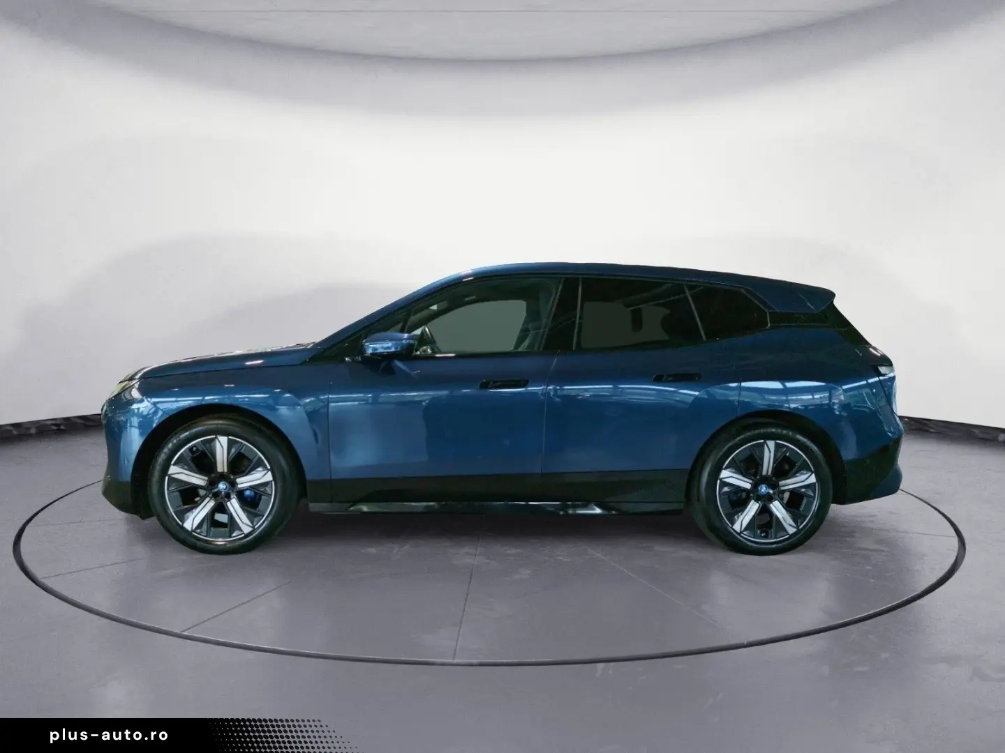 BMW iX xDrive40 AHK ACC Laserlicht