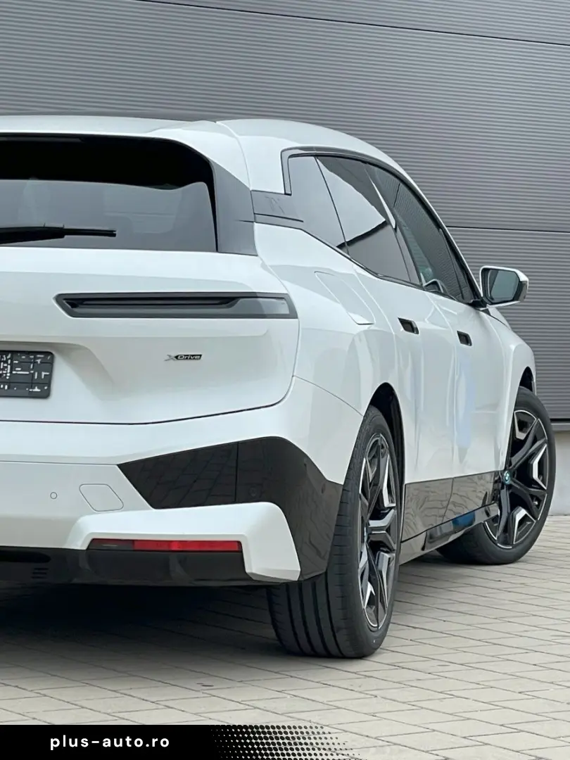 BMW iX 50 xDrive Sport Sitzbelüftung Pano 360  H K