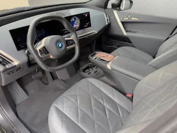 BMW iX 50 xDrive Sport Sitzbelüftung Pano 360  H K