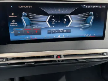 BMW iX 50 xDrive Sport Sitzbelüftung Pano 360  H K
