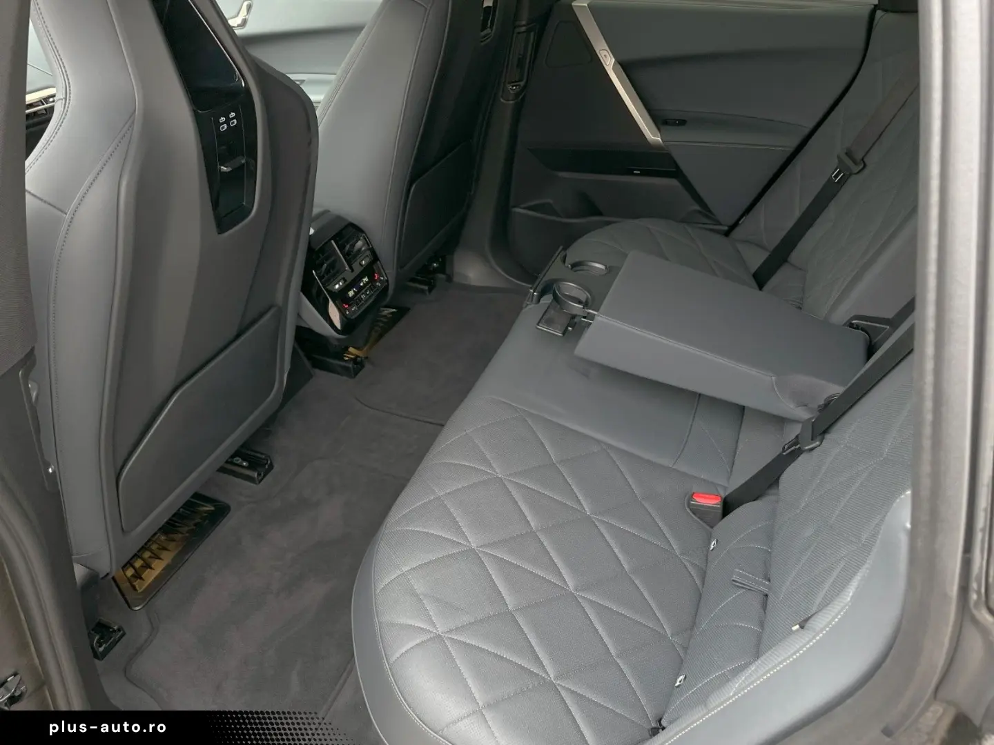 BMW iX 50 xDrive Sport Sitzbelüftung Pano 360  H K