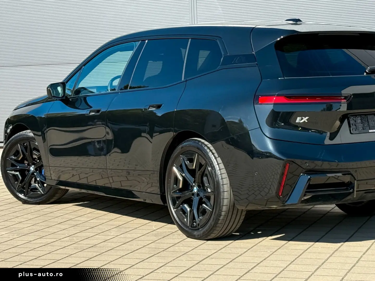 BMW iX 60 xDrive M Sport 2-AchsLuft AHK Autobahn