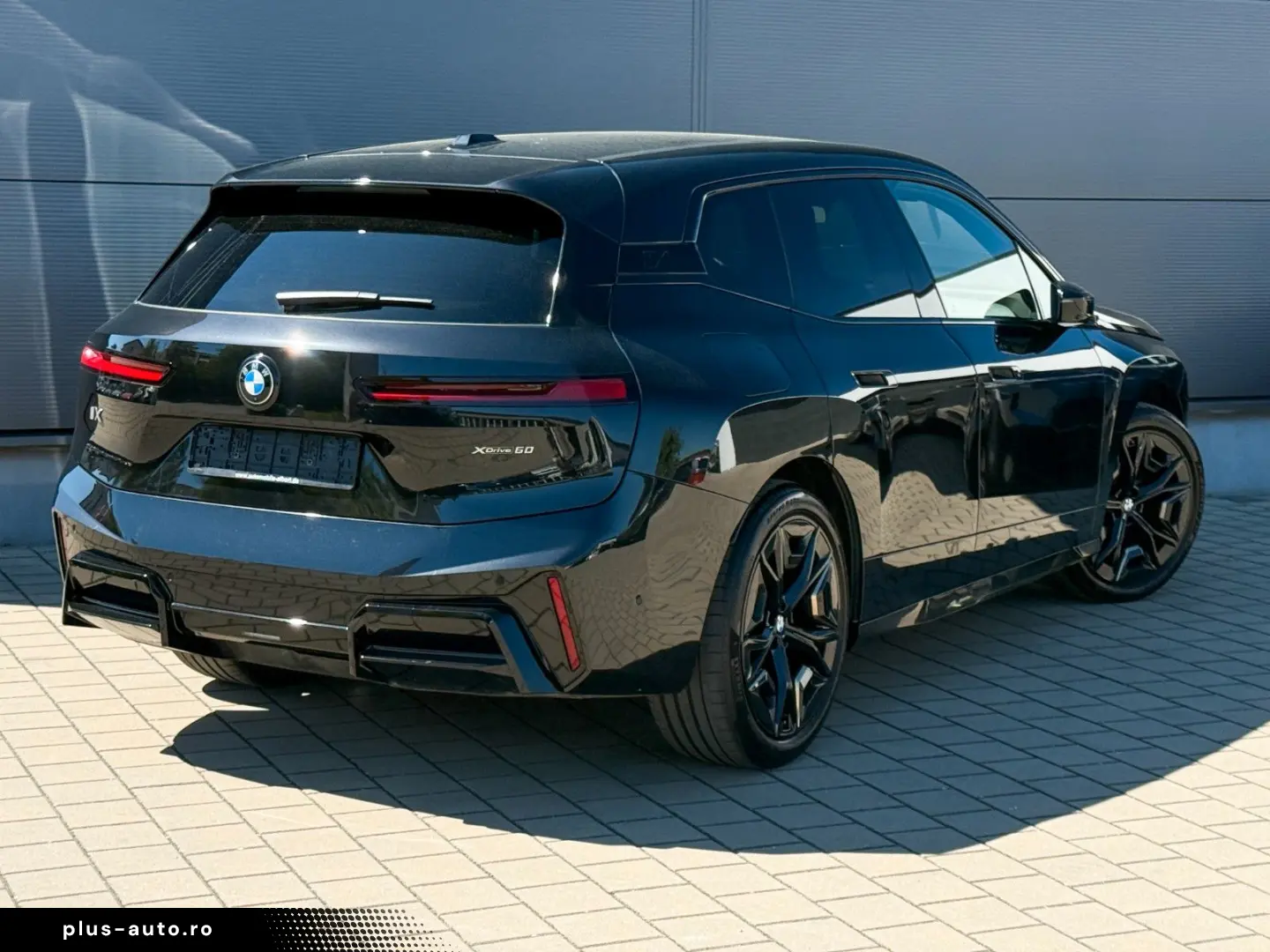 BMW iX 60 xDrive M Sport 2-AchsLuft AHK Autobahn