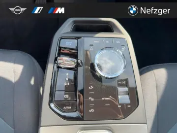 BMW iX xDrive50 Sportpaket HUD Sky Laser ACC AHK