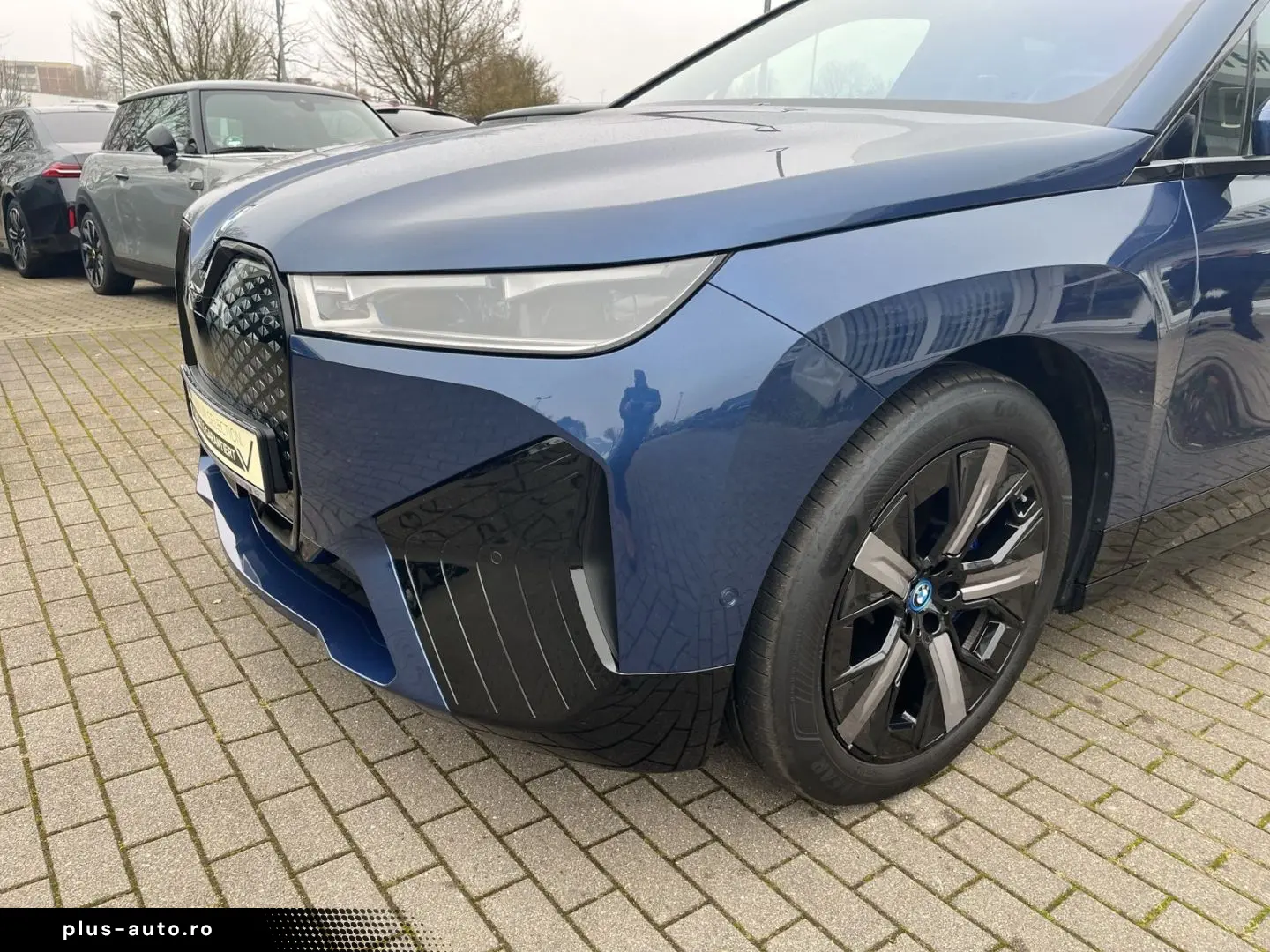 BMW iX xDrive50 HUD AHK Panoramadach Harman Kardon
