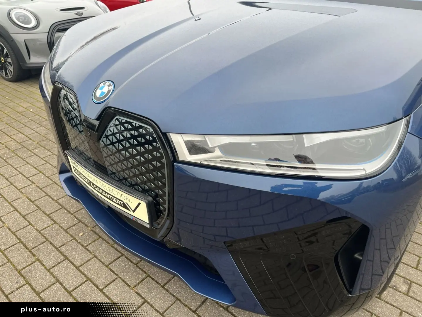 BMW iX xDrive50 HUD AHK Panoramadach Harman Kardon