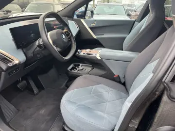 BMW iX xDrive50 HUD AHK Panoramadach Harman Kardon