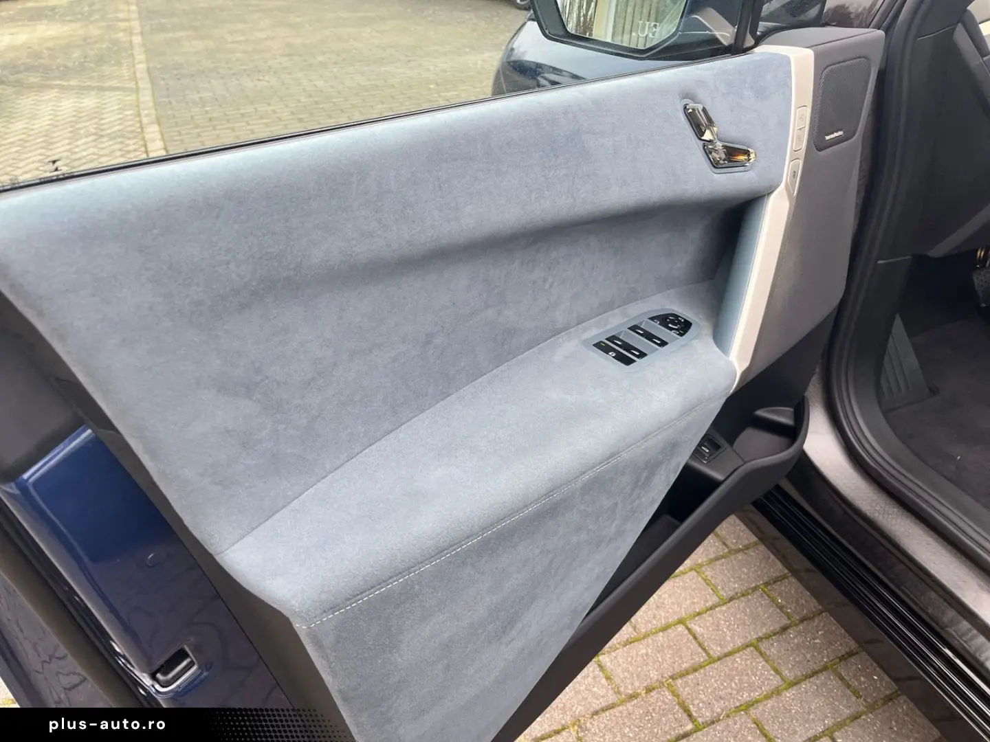 BMW iX xDrive50 HUD AHK Panoramadach Harman Kardon
