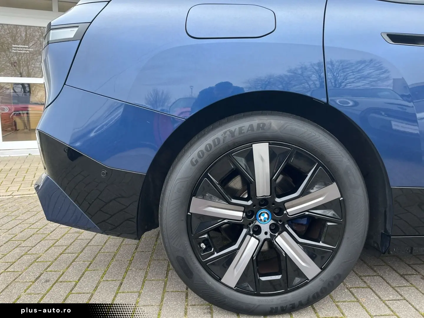 BMW iX xDrive50 HUD AHK Panoramadach Harman Kardon