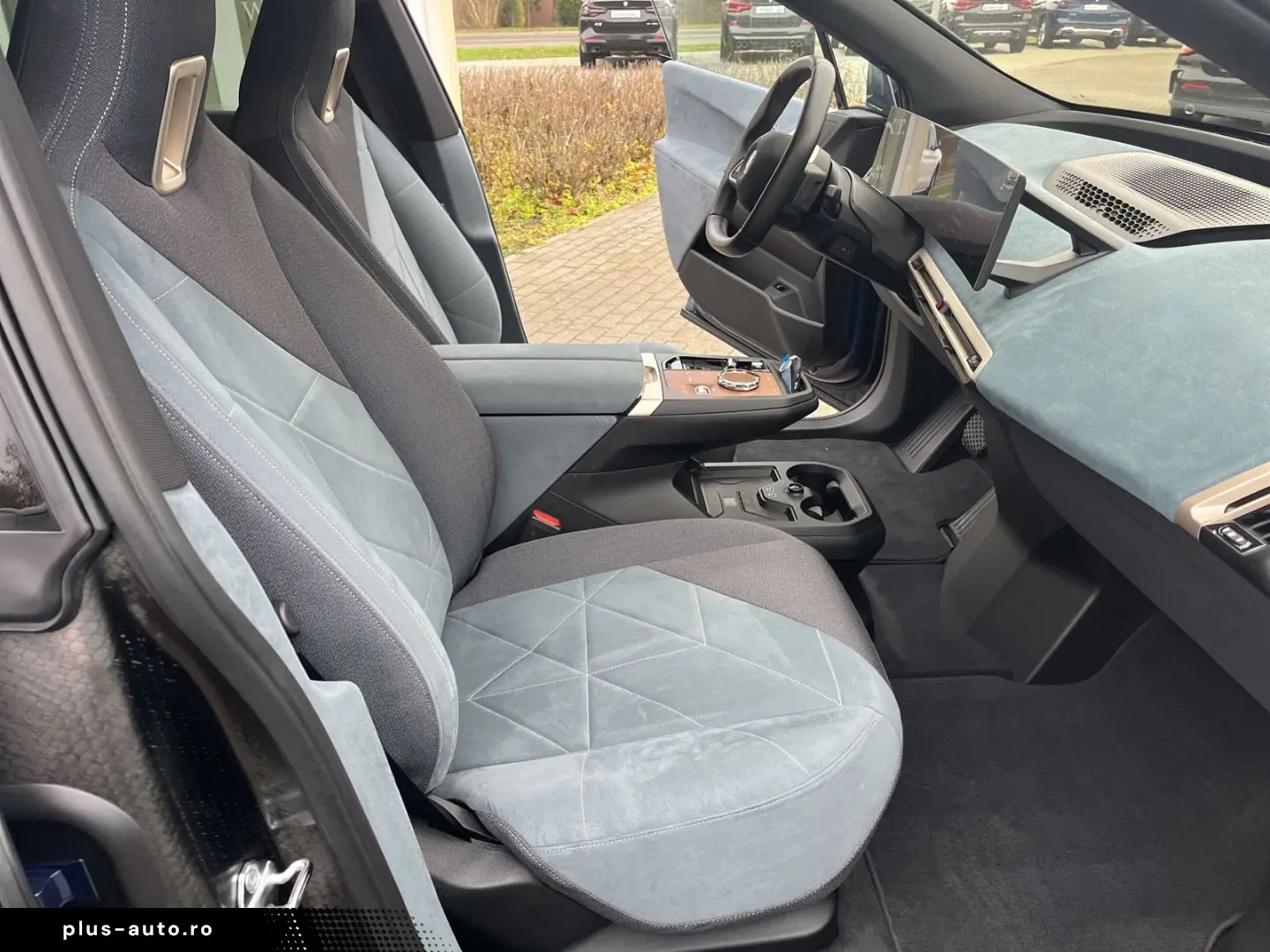 BMW iX xDrive50 HUD AHK Panoramadach Harman Kardon