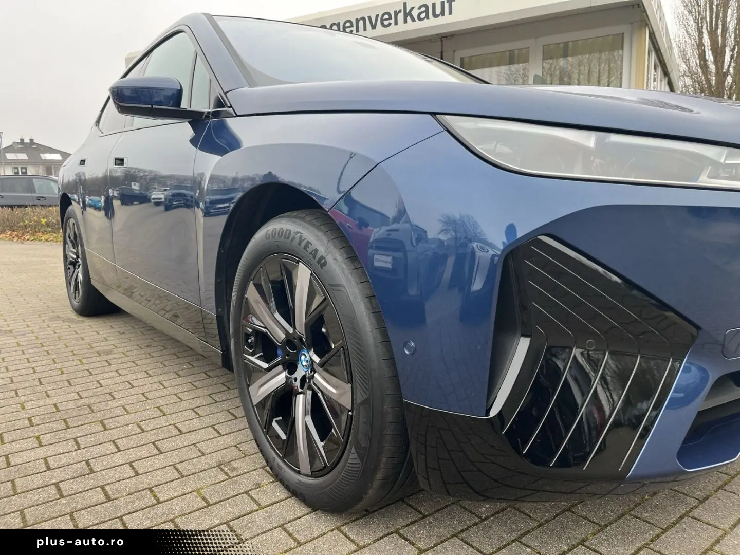 BMW iX xDrive50 HUD AHK Panoramadach Harman Kardon