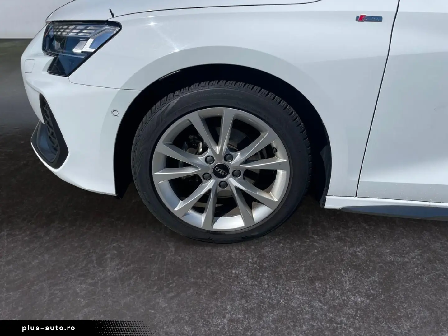 AUDI Sportback 30 TFSI Aut S-Line KAMERA LED ACC Navi