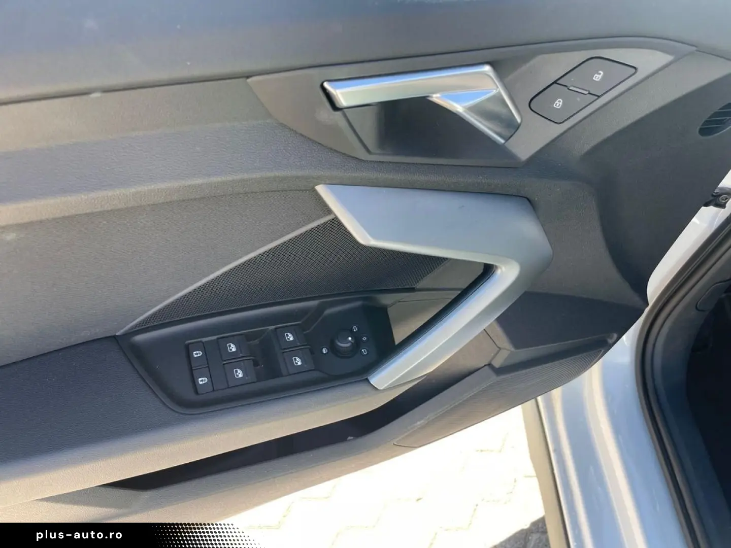 AUDI Sportback 30 TFSI Aut S-Line KAMERA LED ACC Navi