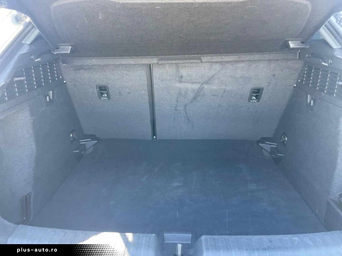 AUDI Sportback 30 TFSI Aut S-Line KAMERA LED ACC Navi