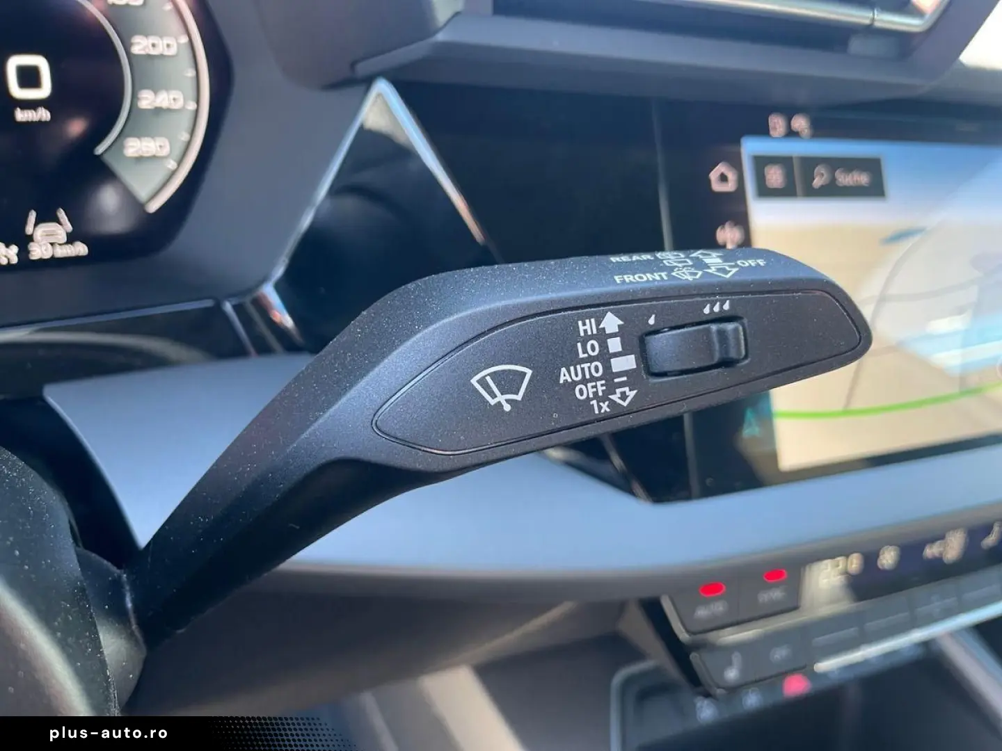 AUDI Sportback 30 TFSI Aut S-Line KAMERA LED ACC Navi